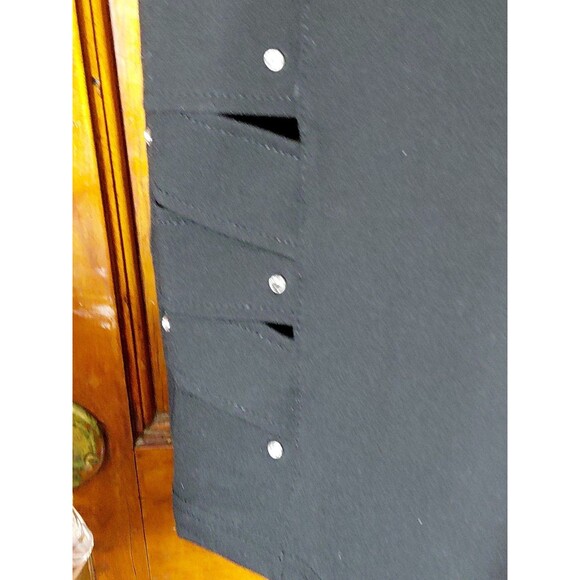 Peter Nygard Slims 2X (20W-22W)Rhinestones Accent Black Stretch Capri Pull On - Picture 4 of 9